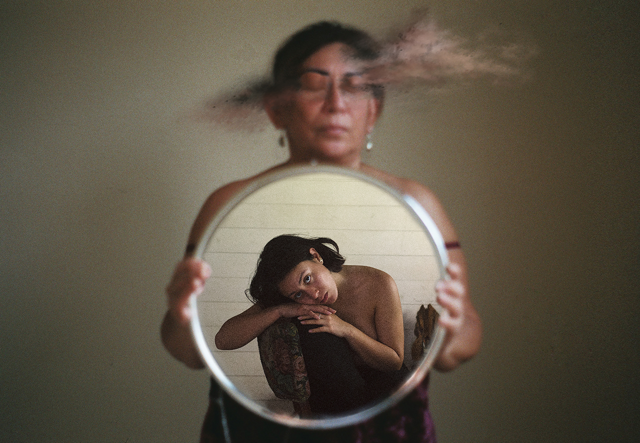 Lealtad, 2021. Montaje. Ilustración digital sobre fotografía análoga y digital.